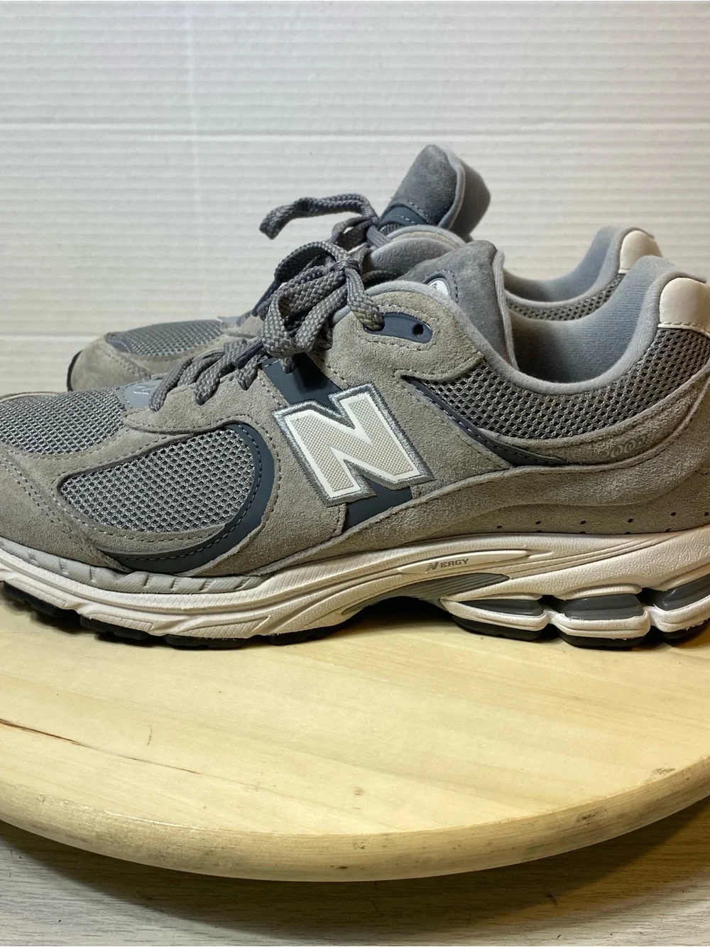 New Balance 2002R Grey Running Shoes M2002RST Men's Size 10.5  READ…